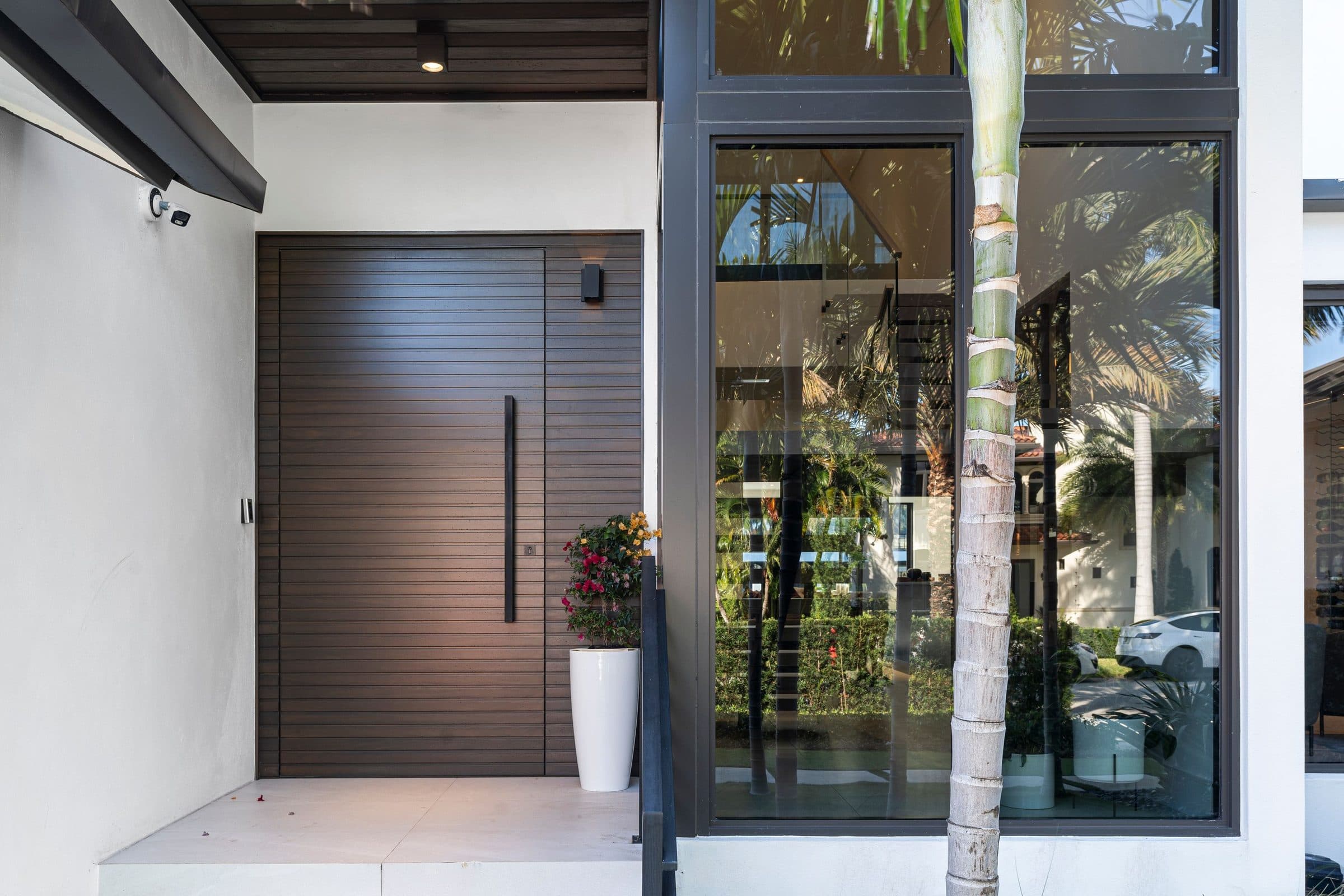 Las Olas Isles waterfront — Fort Lauderdale, FL